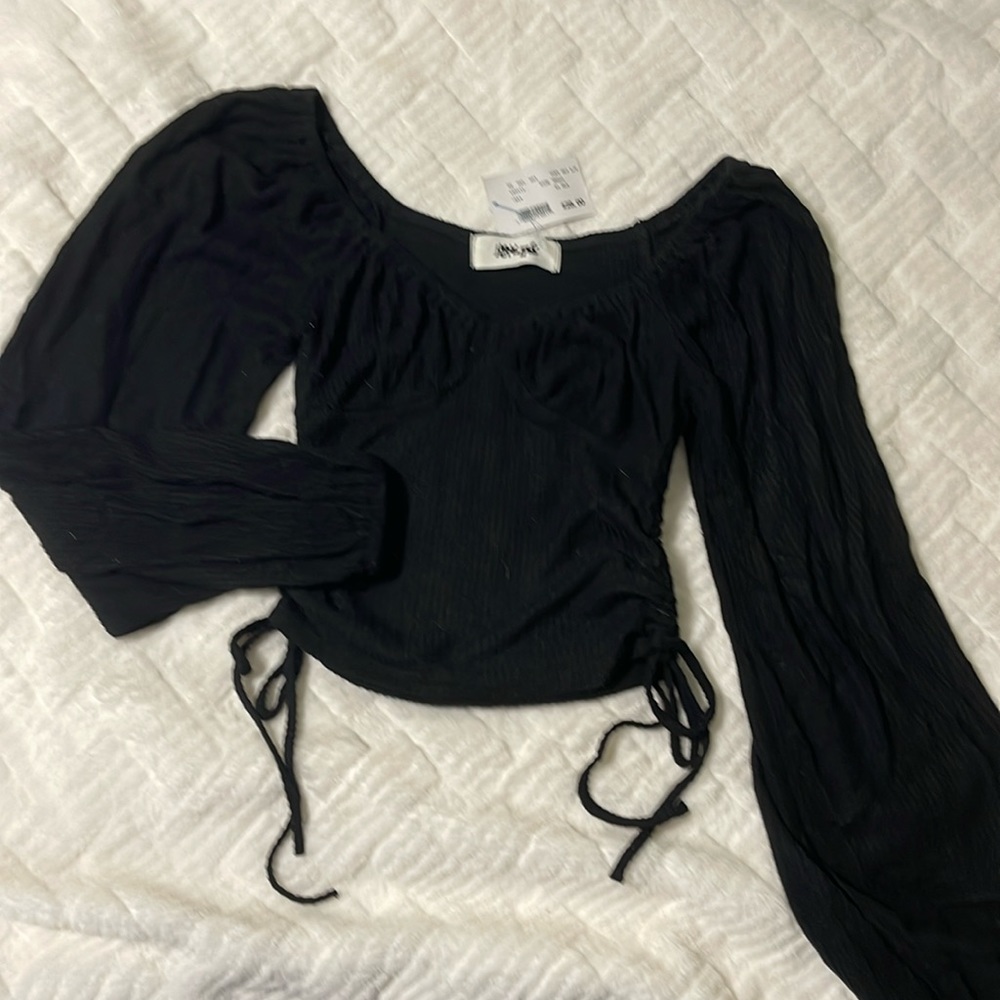 Black crop top BNWT SMALL